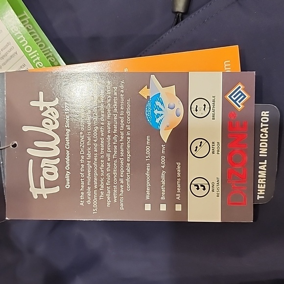 New Women's Farwest Winter Jacket - Picture 5 of 8